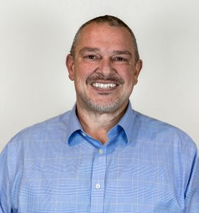 Headshot of e@UBCO Entrepreneur in Residence, Gelly Gnissios